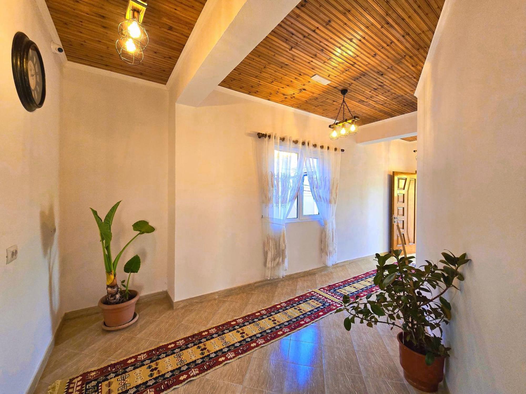 Enma Rooms Kruje Bagian luar foto