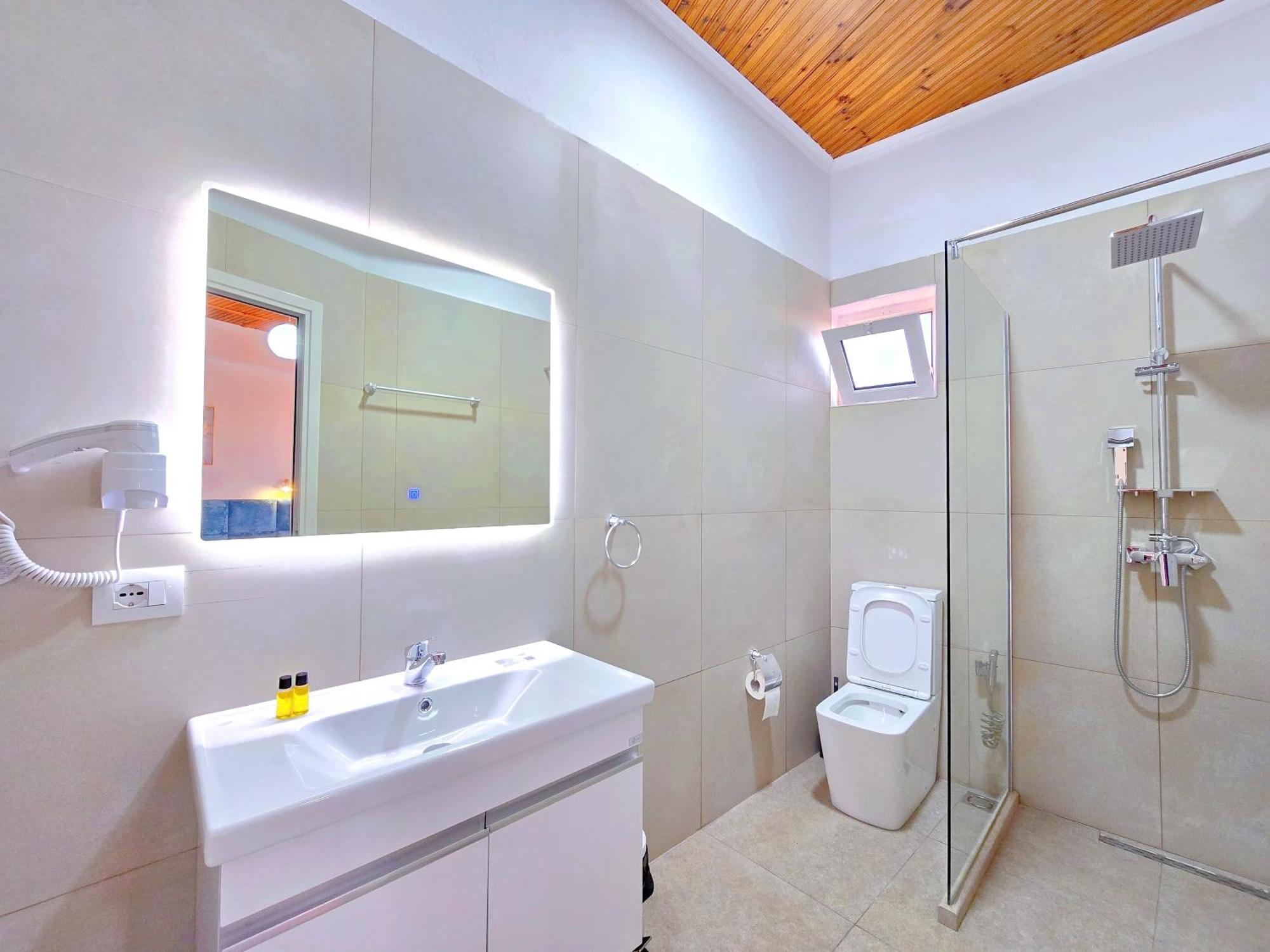 Enma Rooms Kruje Bagian luar foto
