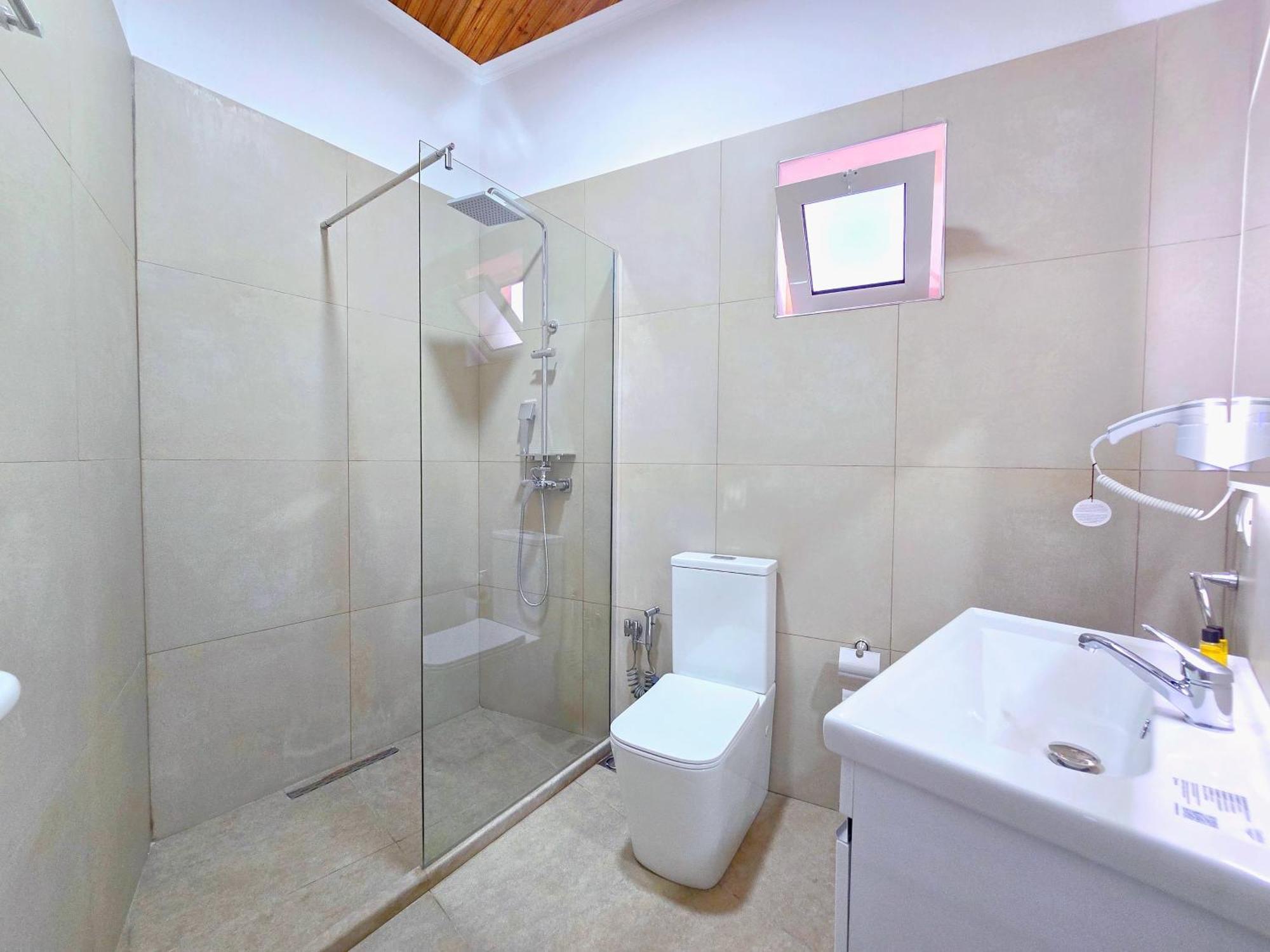 Enma Rooms Kruje Bagian luar foto