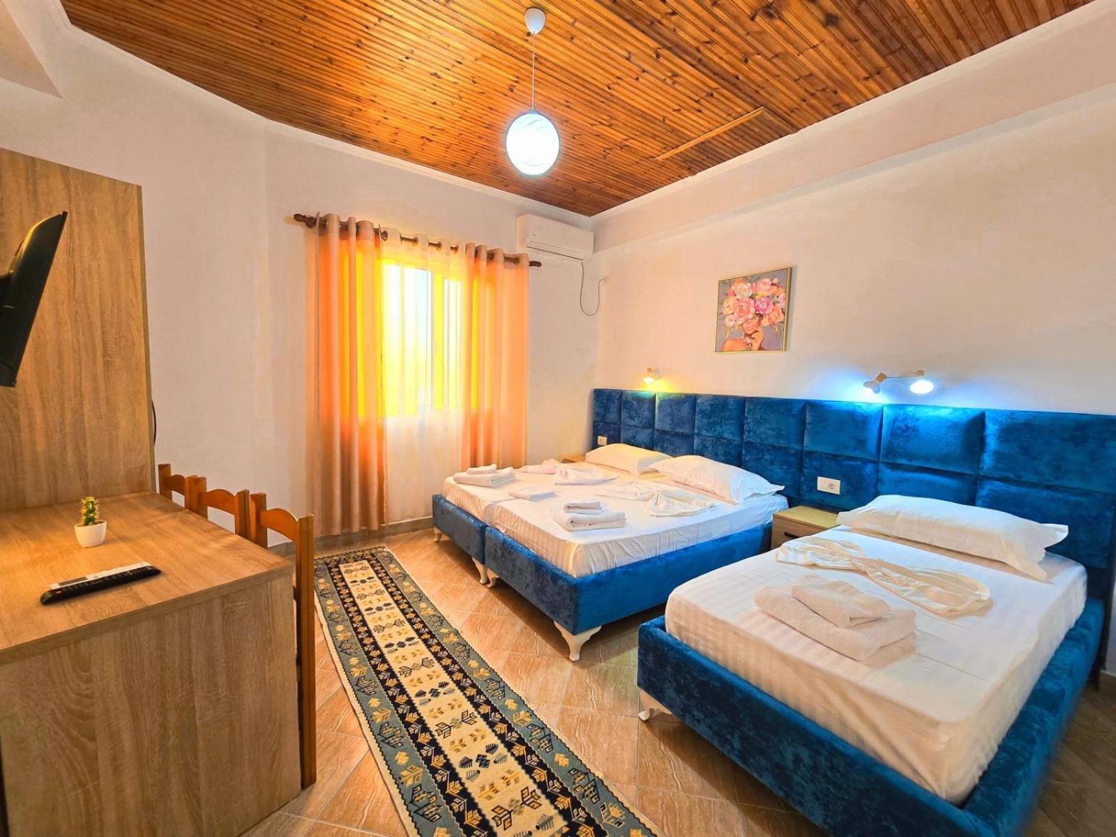 Enma Rooms Kruje Bagian luar foto