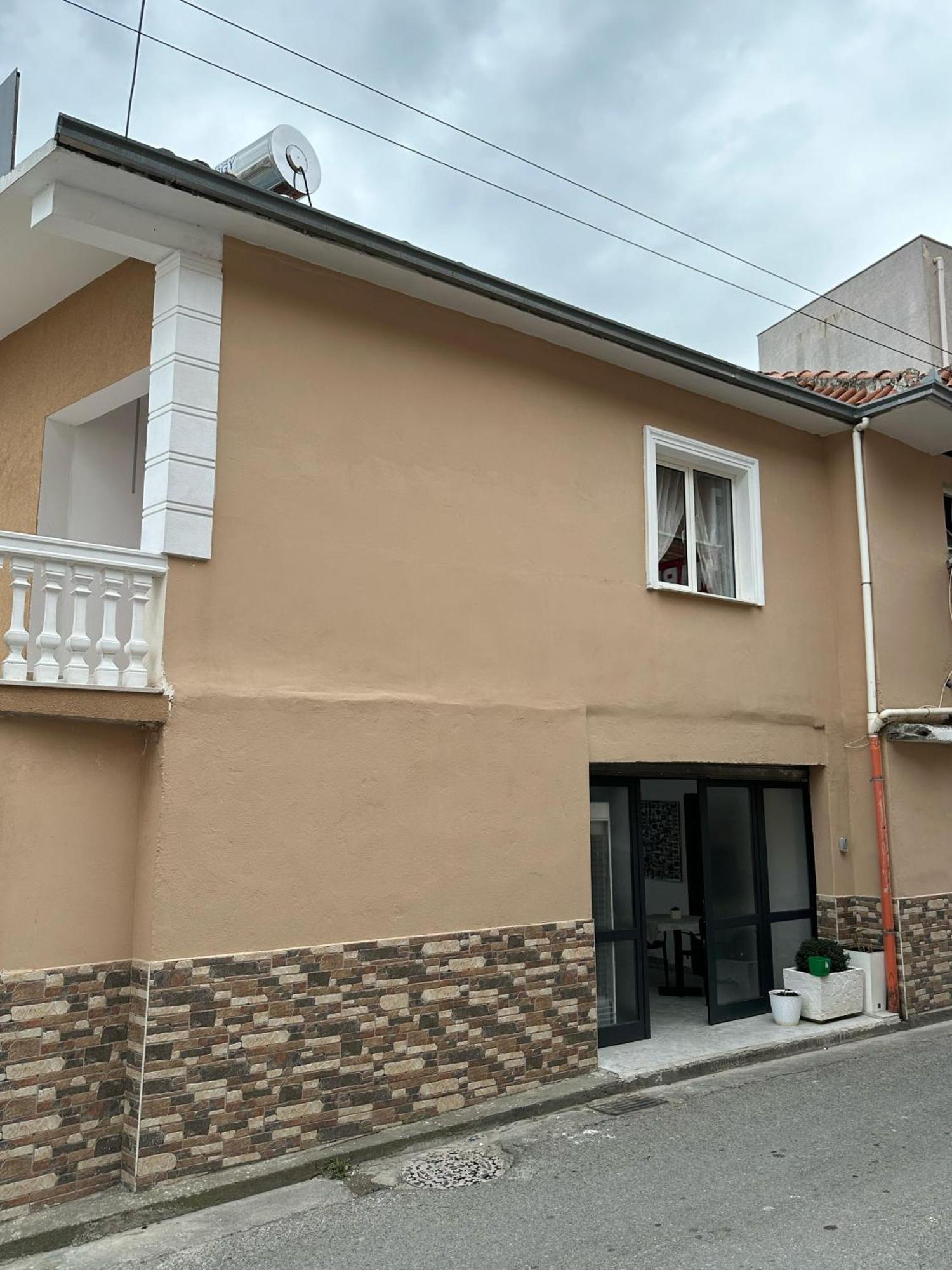 Enma Rooms Kruje Bagian luar foto